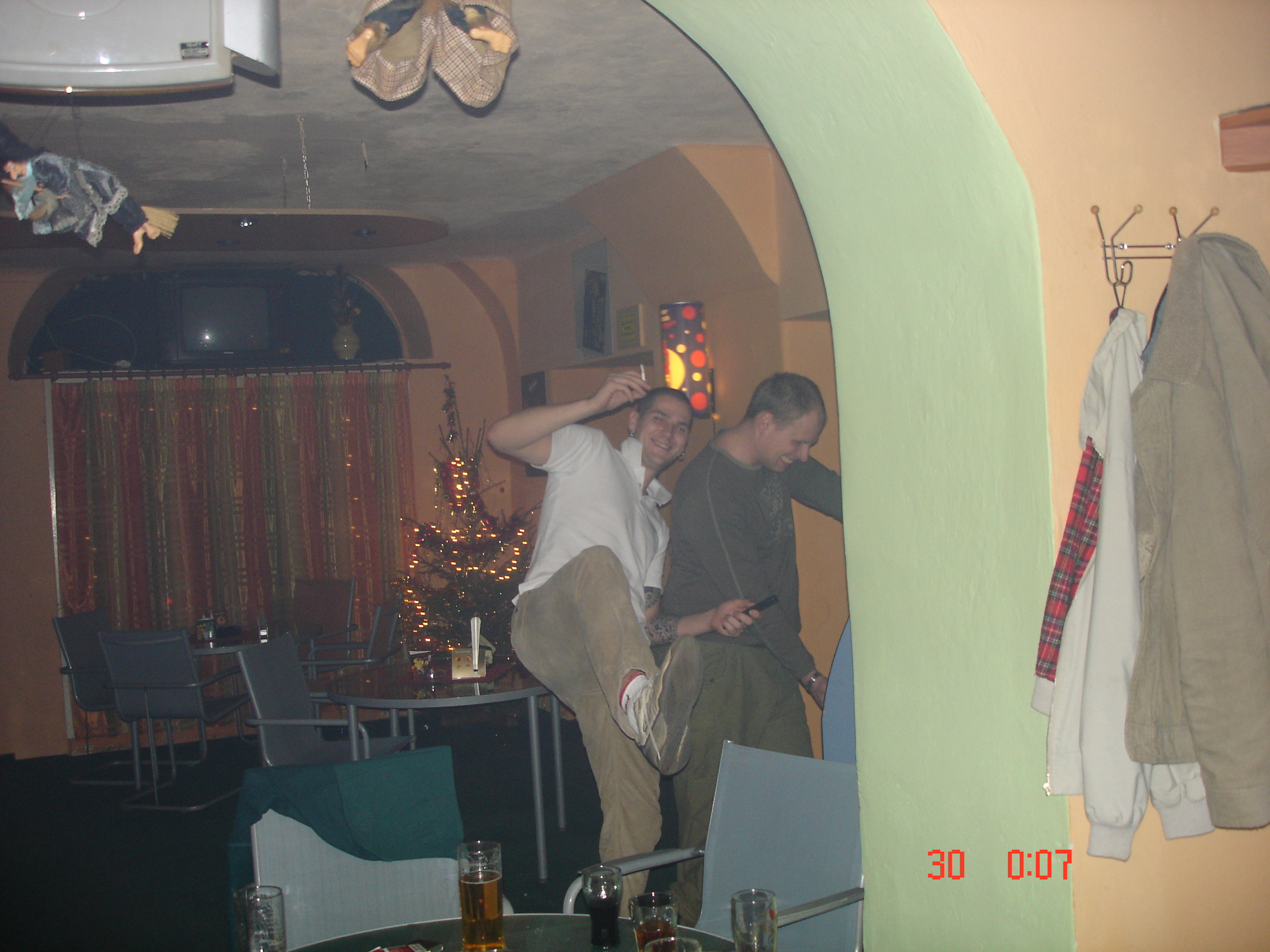 host patt 025.jpg